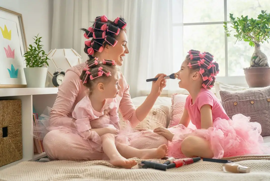 Protecting Kids' Skin: Sunscreen and Makeup Combos